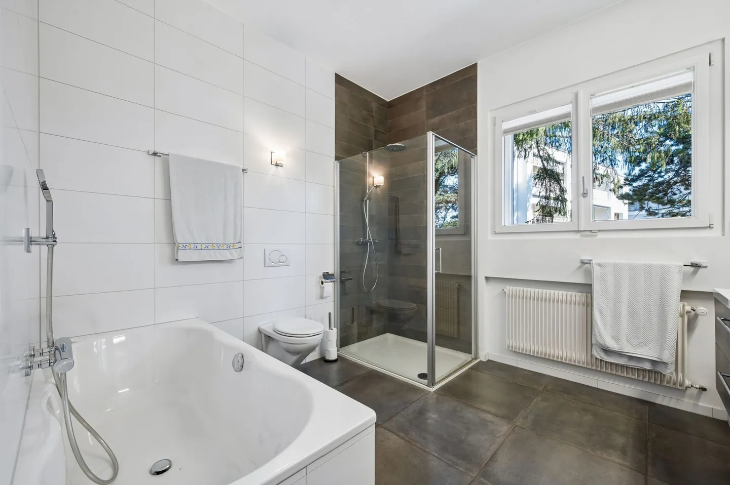 Exclusive Villa with Panorama - Photo 8 of 13