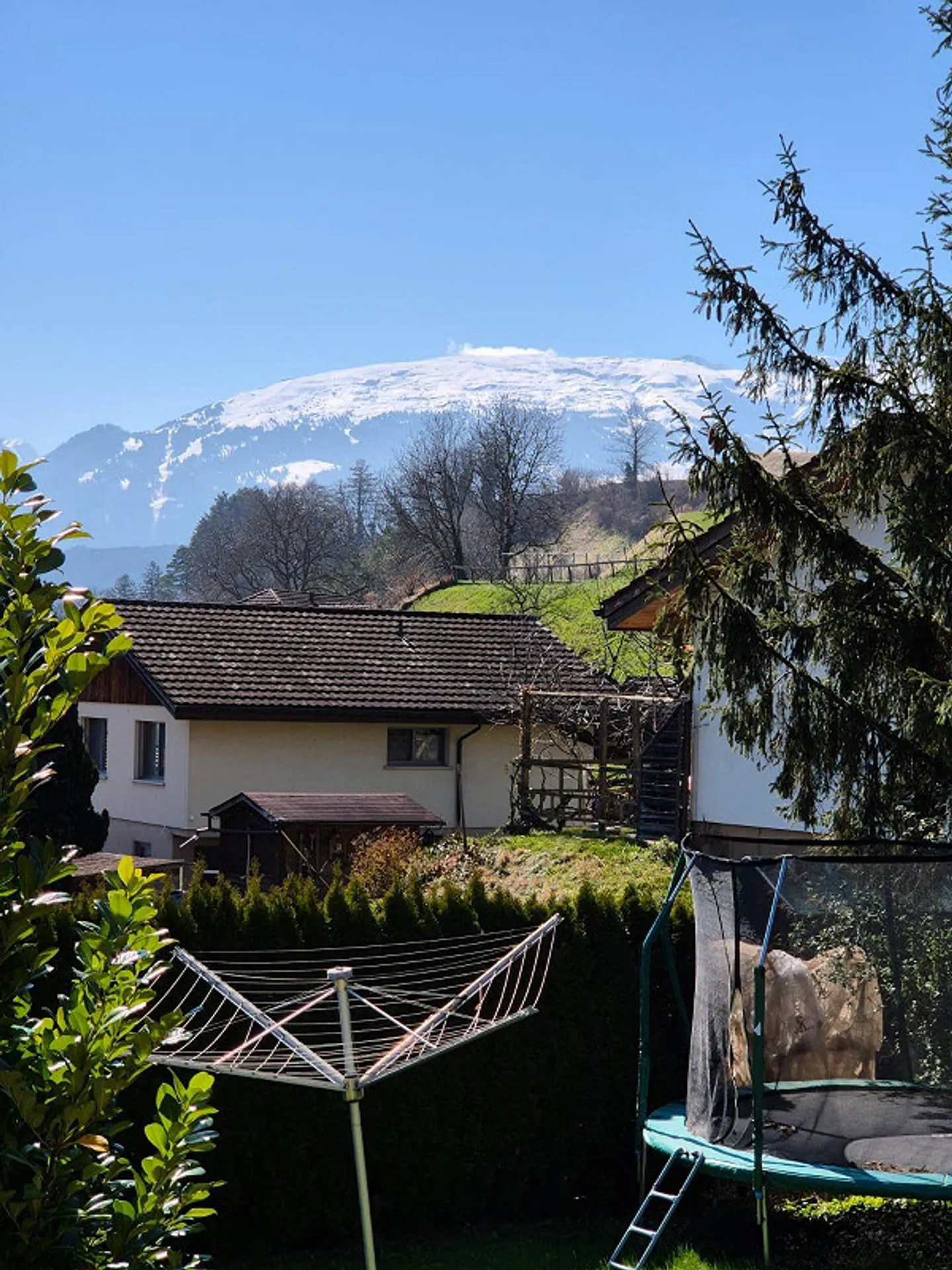 Maison familiale de 7,5 pièces avec grand jardin et aire de jeux - Photo 25 sur 29