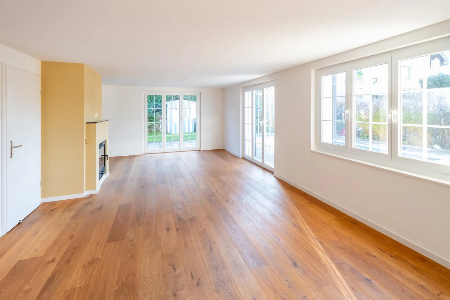 Charming Single-Family Home with Pool and Garden Idyl - Photo 12 of 22