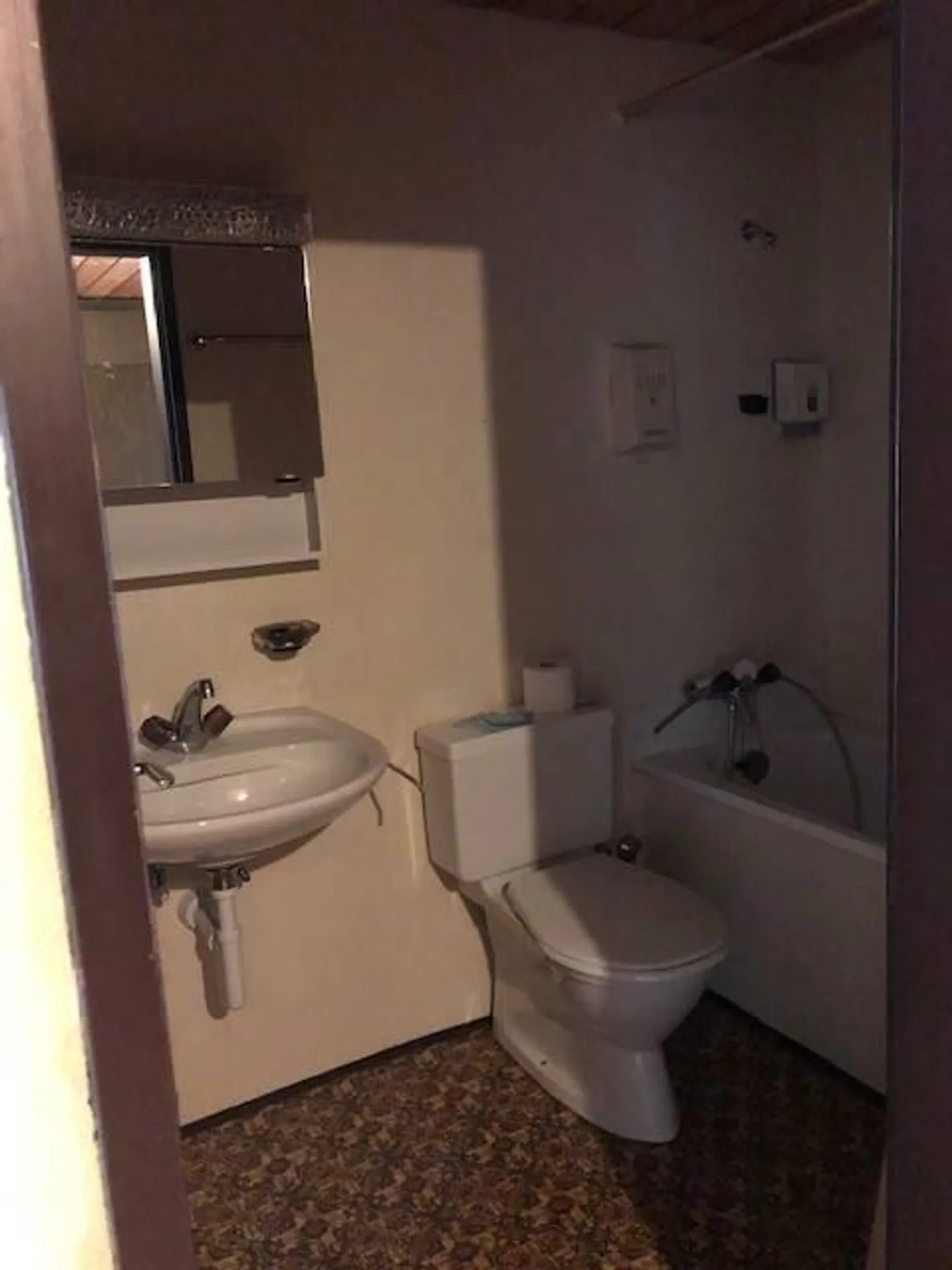 Chambre meublée 11 - Photo 8 sur 8