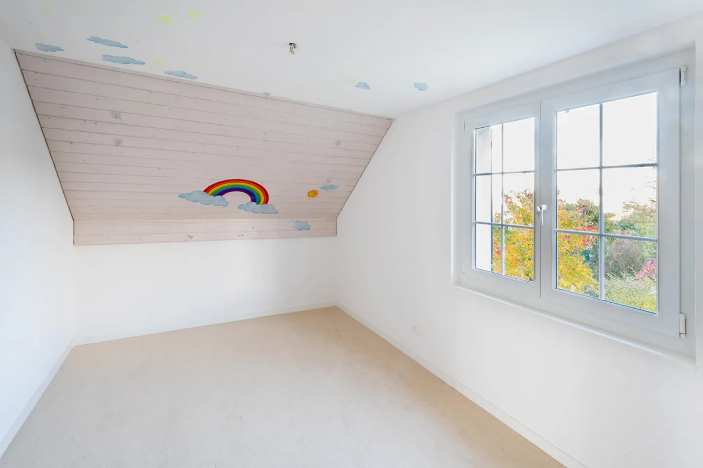 Charming Single-Family Home with Pool and Garden Idyl - Photo 17 of 22