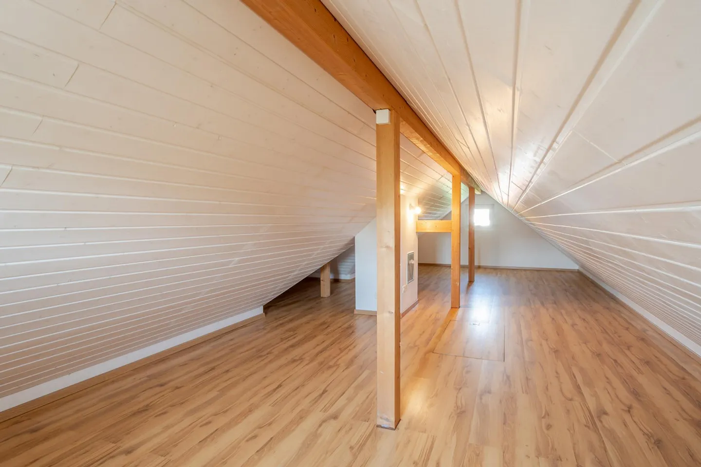 Charming Single-Family Home with Pool and Garden Idyl - Photo 18 of 22