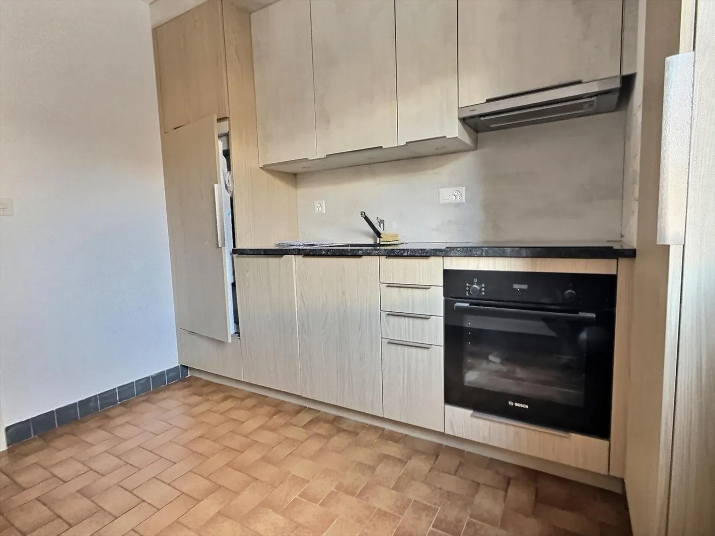 Appartamento di 3 stanze con posto auto - Foto 3 di 7