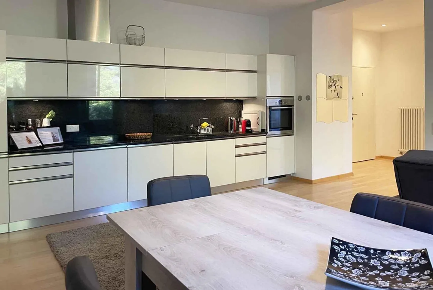 Wunderschöne 3.5-Zimmer-Wohnung in bevorzugter Lage in Maroggia - Foto 2 von 10