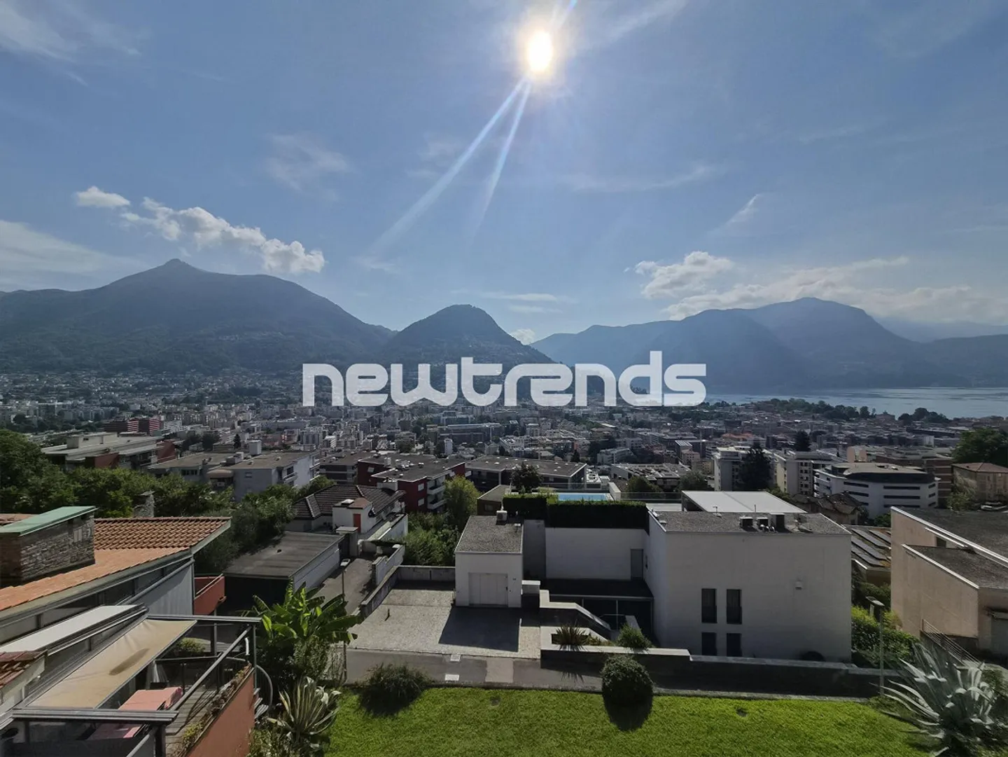 ZU VERMIETEN HELLER 3.5-ZIMMER-APARTMENT MIT PRÄCHTIGEM SEEBLICK - Foto 3 von 17