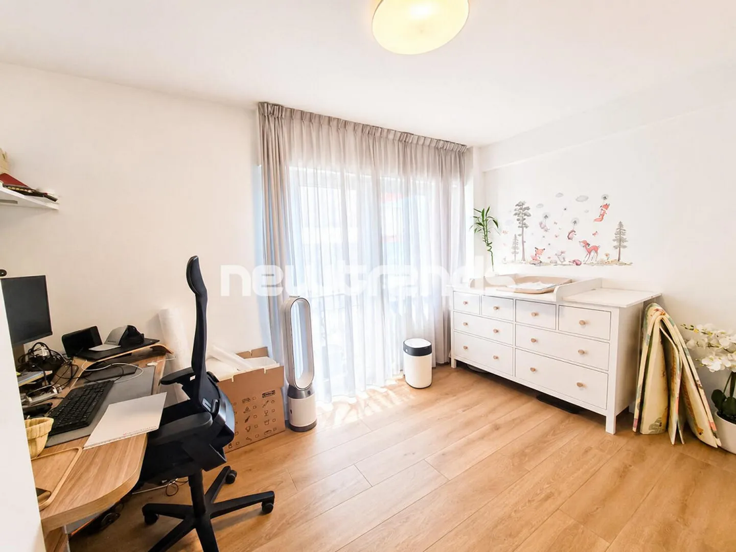 ZU VERMIETEN HELLER 3.5-ZIMMER-APARTMENT MIT PRÄCHTIGEM SEEBLICK - Foto 8 von 17