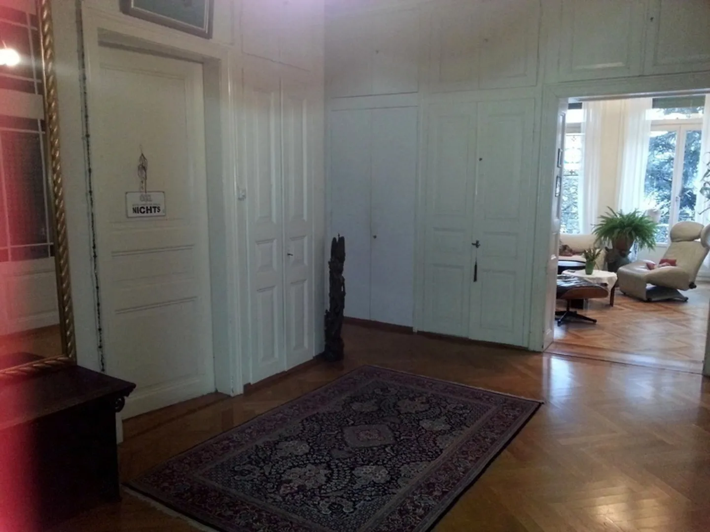 Stylish Apartment with Lake View - Photo 4 of 11