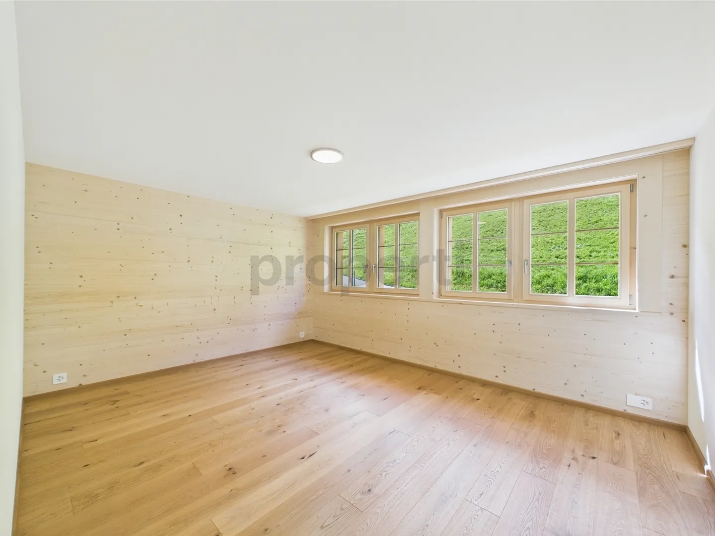 Grosszügige 4.5 Zimmer Wohnung in Oberwil im Simmental mit Aussicht - Foto 7 von 13