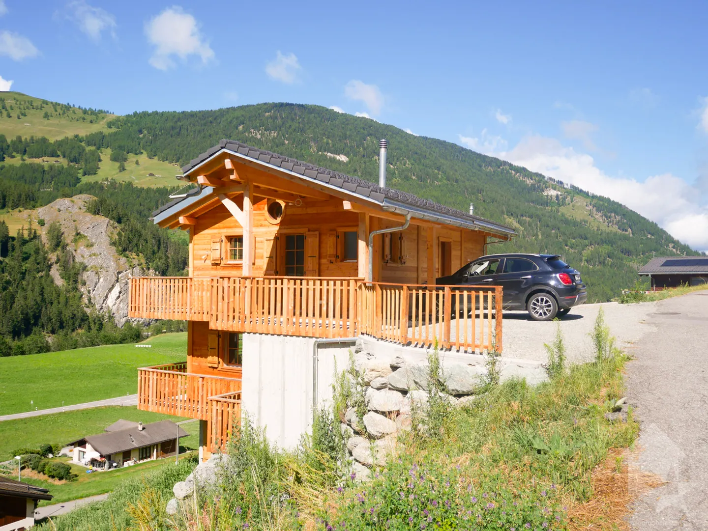 Wunderschönes neues Chalet in Liddes! Tolle Sonneneinstrahlung und schöner Ausblick! - Foto 1 von 13