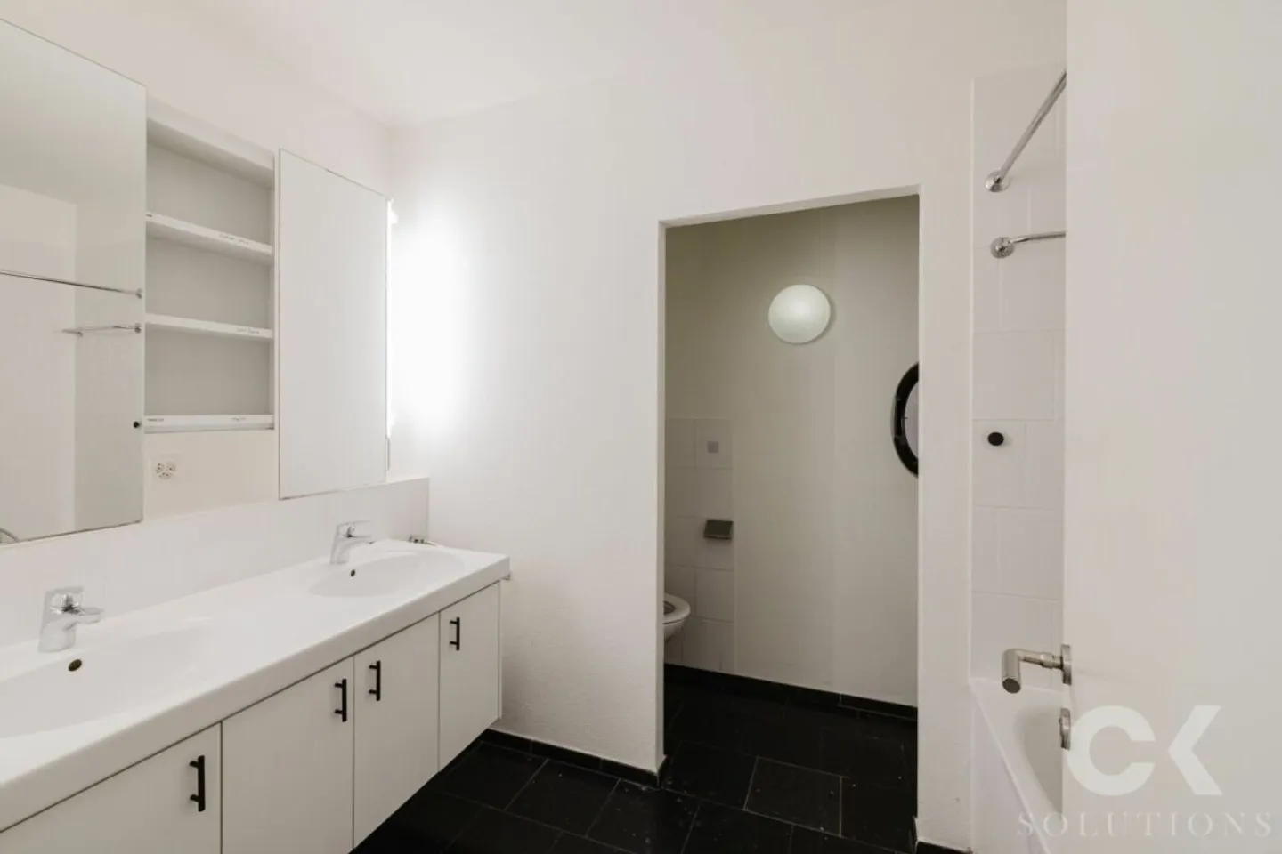 Grosszügige 5-Zimmer-Gartenwohnung in Oberwil - Wohnen mit Stil, Raum und Natur - Foto 8 von 14