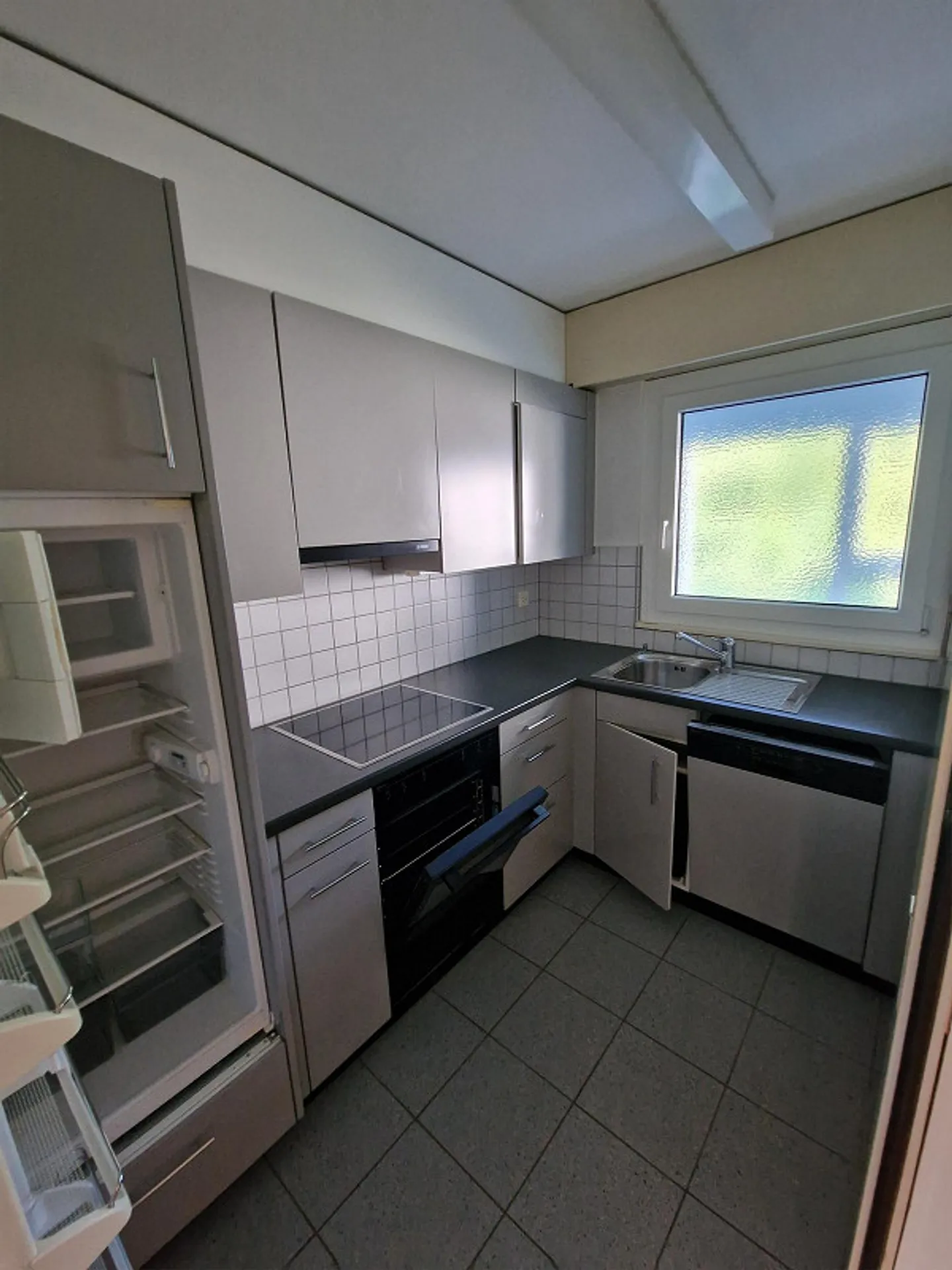 Zu vermieten Schöne 3.5-Zimmer-Wohnung duplex in Nidau - Foto 3 von 6