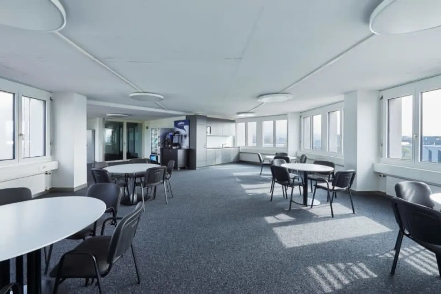 ESPACE DE TRAVAIL SONNENBERG - Photo 1 sur 11