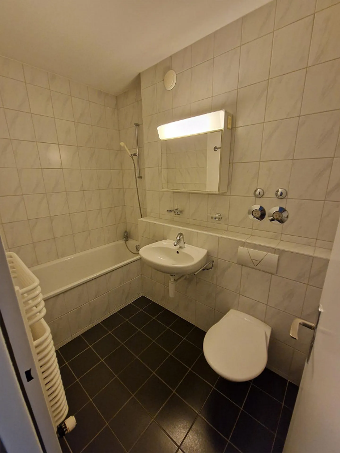 Zu vermieten Schöne 3.5-Zimmer-Wohnung duplex in Nidau - Foto 4 von 6