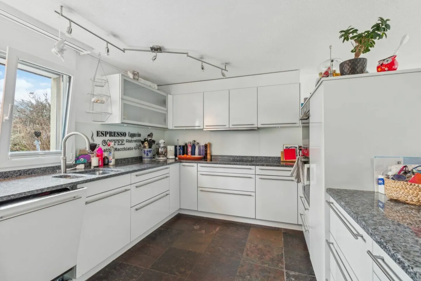 Casa bifamiliare di 7,5 stanze in un tranquillo quartiere residenziale a Port - Foto 5 di 18