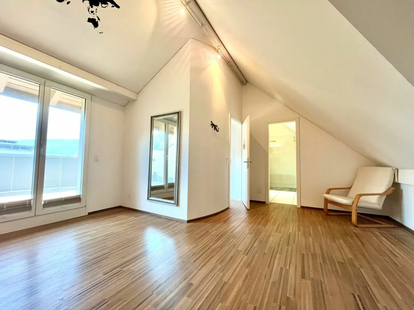 Casa bifamiliare di 7,5 stanze in un tranquillo quartiere residenziale a Port - Foto 7 di 18
