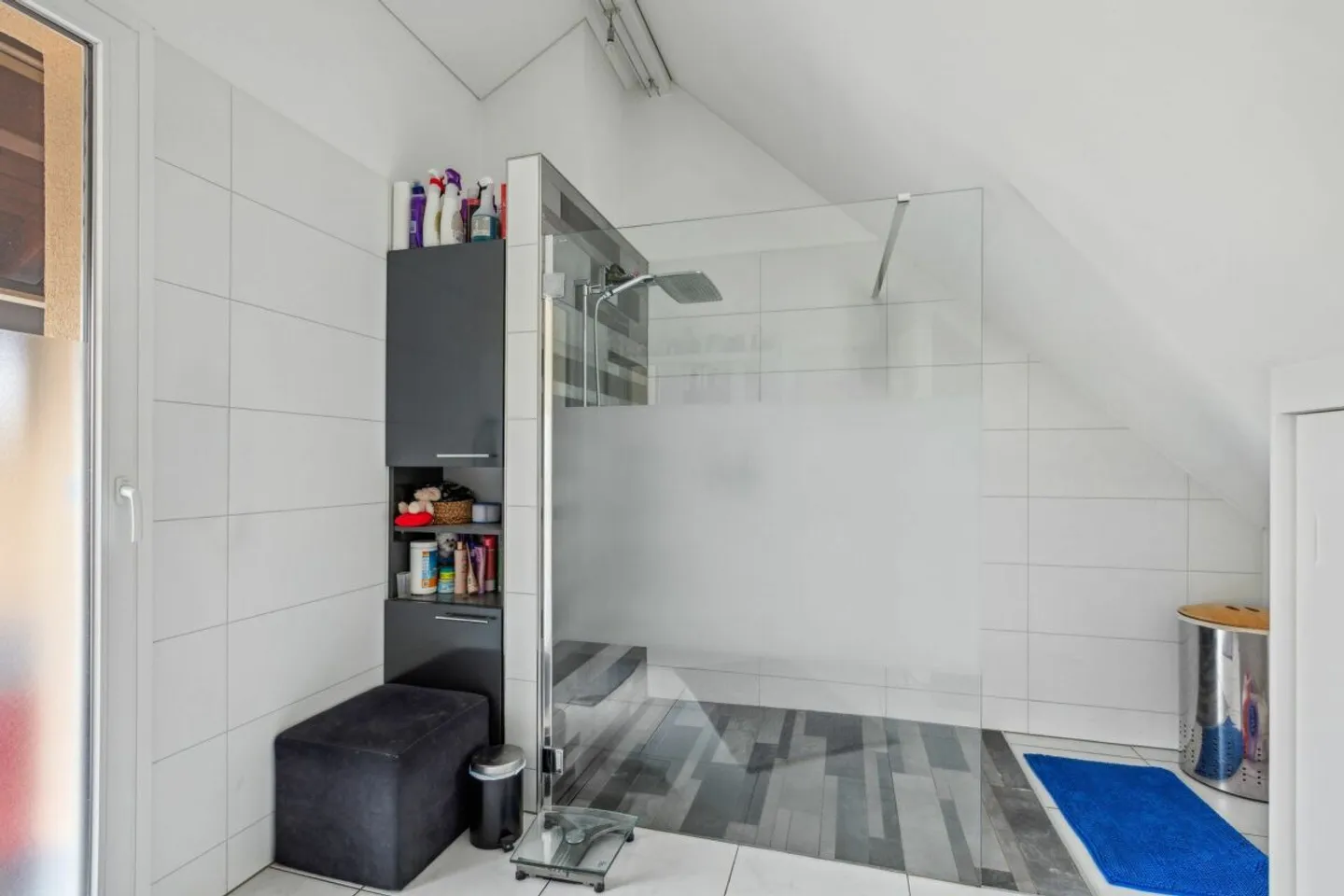 Casa bifamiliare di 7,5 stanze in un tranquillo quartiere residenziale a Port - Foto 8 di 18