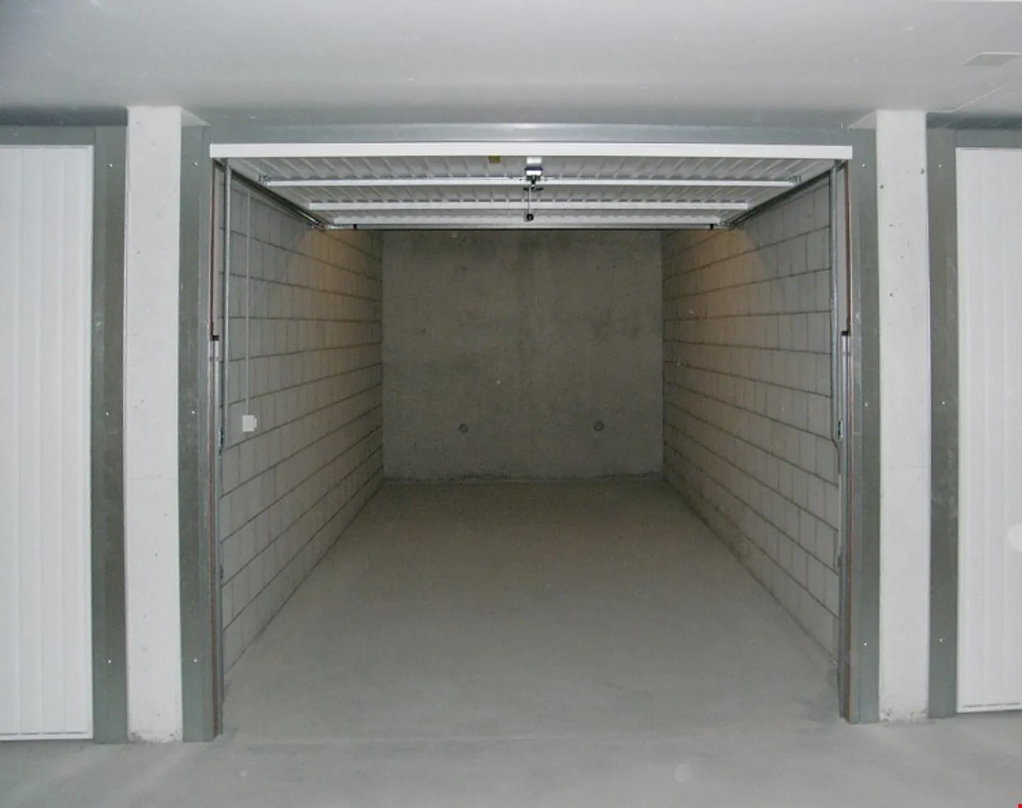Garages / Parking spaces in: Aarau, Buchs AG, Gränichen, Rothrist, Rupperswil - Photo 1 of 6