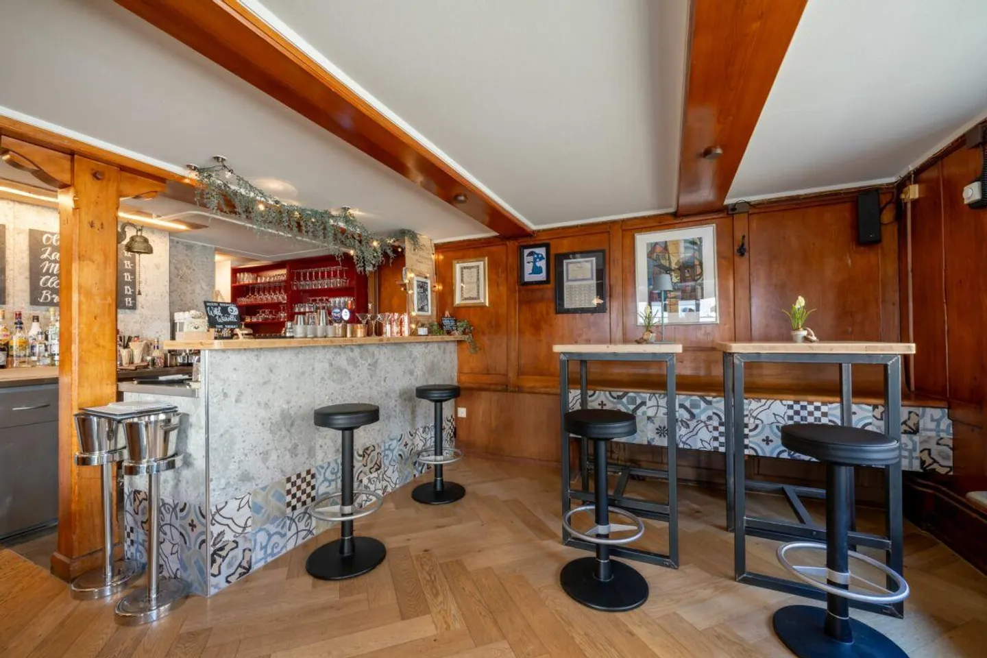 Bar an begehrter Lage in der Zofinger Altstadt - Foto 3 von 11