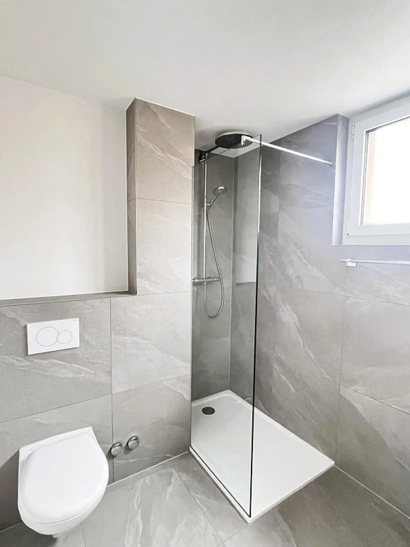 Helle Wohnung in Seenähe - Foto 8 von 8