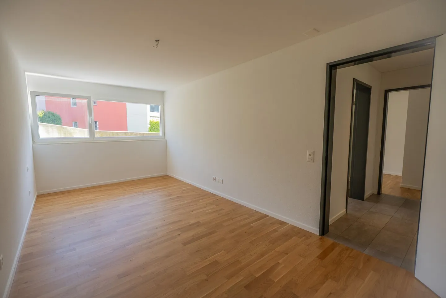 Nous vendons un bel appartement de 4,5 pièces à Monte Carasso, entouré par les murs de la ville - Photo 11 sur 17