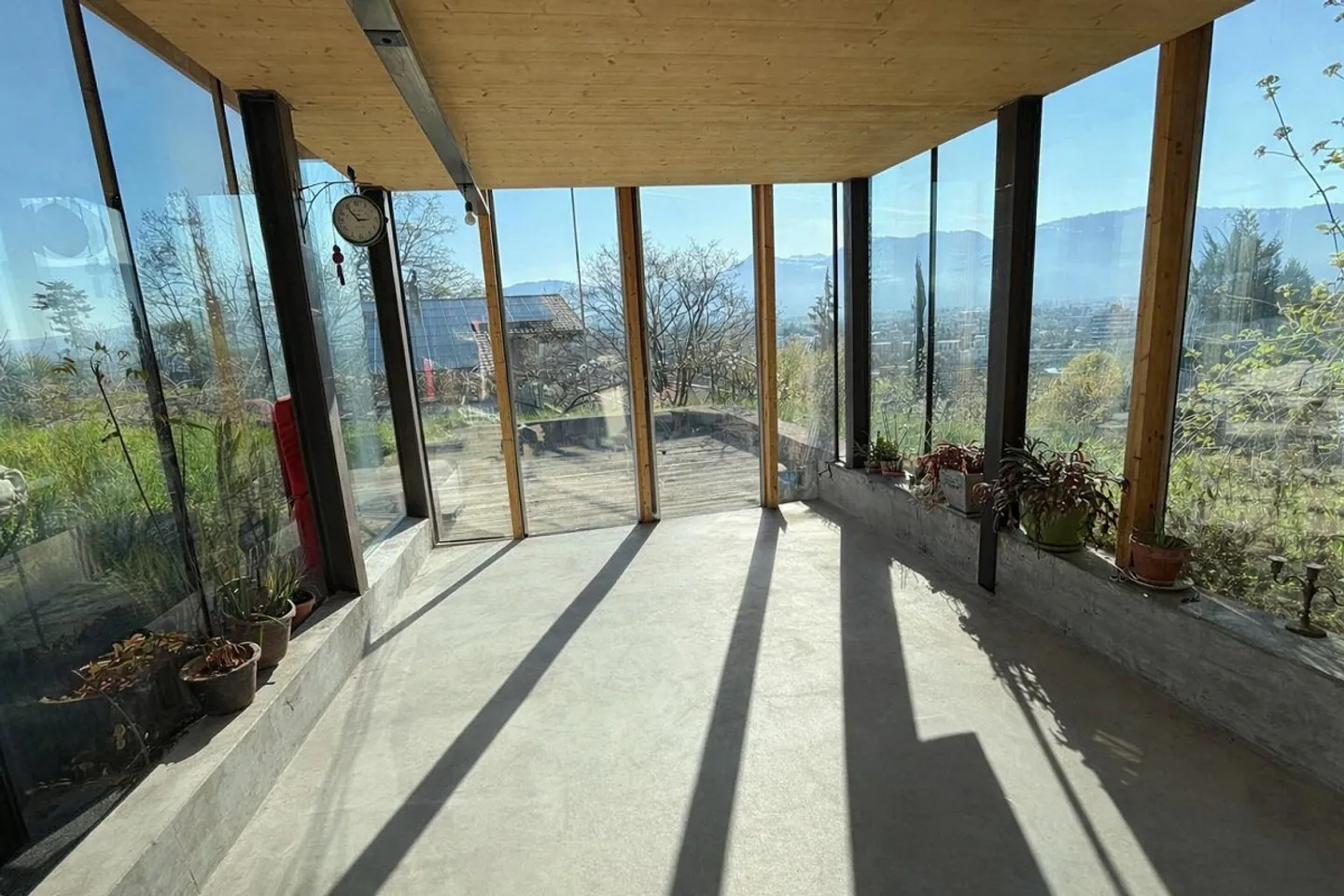 Appartement charmant avec jardin d'hiver - Photo 1 sur 8