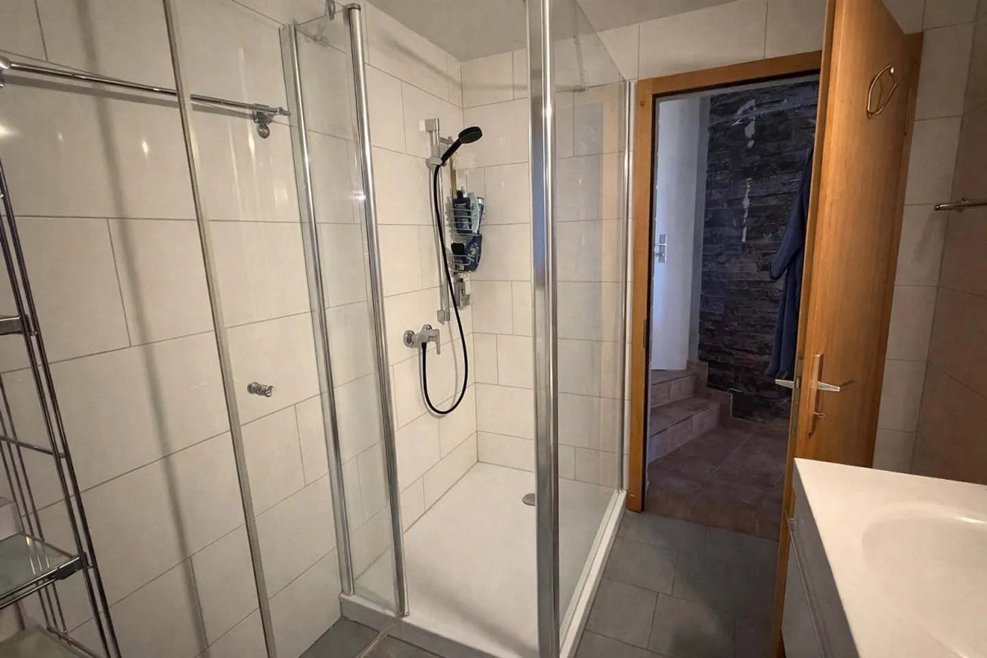 Appartement charmant avec jardin d'hiver - Photo 6 sur 8