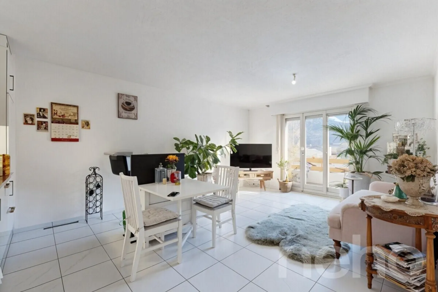 Beautifully located apartment in Sierre with panoramic view - Photo 3 of 9