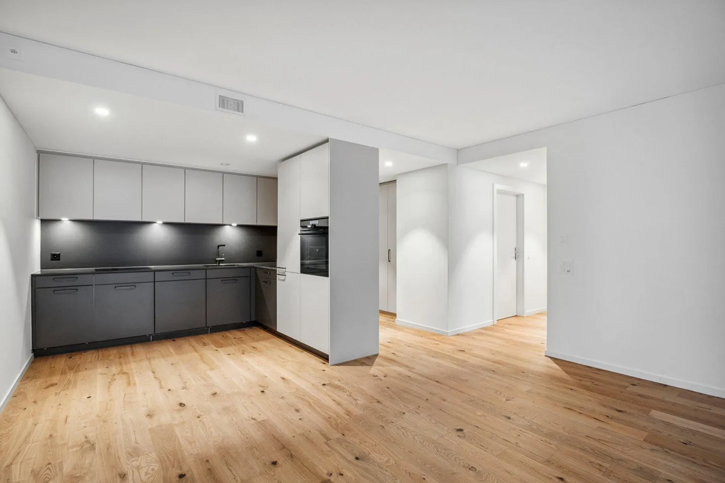 Appartement moderne au bord du lac - Photo 3 sur 6