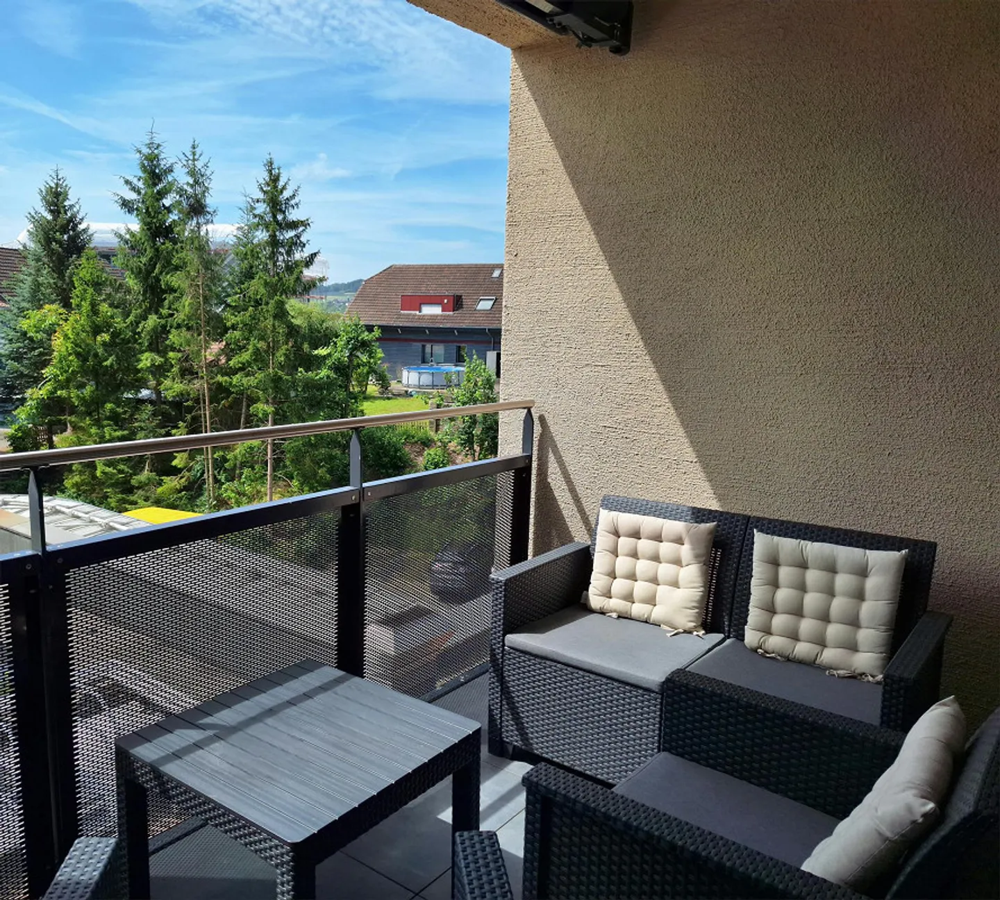 Modern and bright 2.5-room apartment in the heart of Triengen - Photo 7 of 12