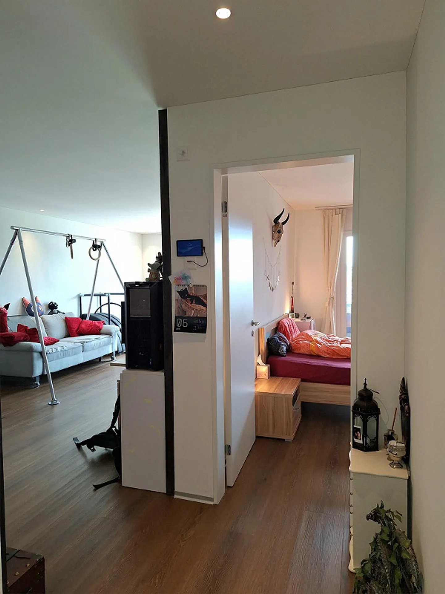 Modern and bright 2.5-room apartment in the heart of Triengen - Photo 4 of 12