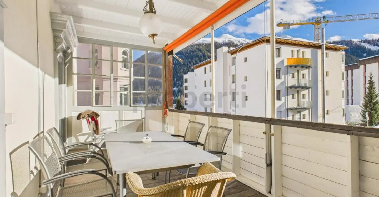 Exklusive 4.5-Zimmer-Eigentumswohnung mit Alpenpanorama in historischer Villa  Davos Platz - Foto 9 von 11