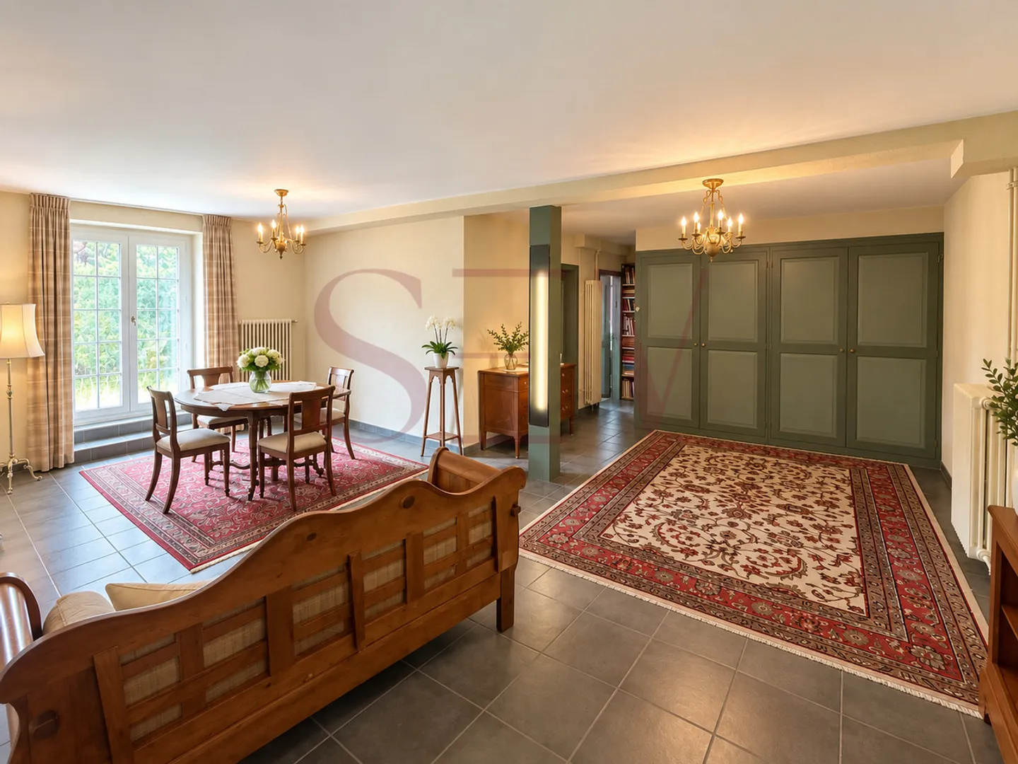 Character house, large garden and independent studio - Photo 2 of 11
