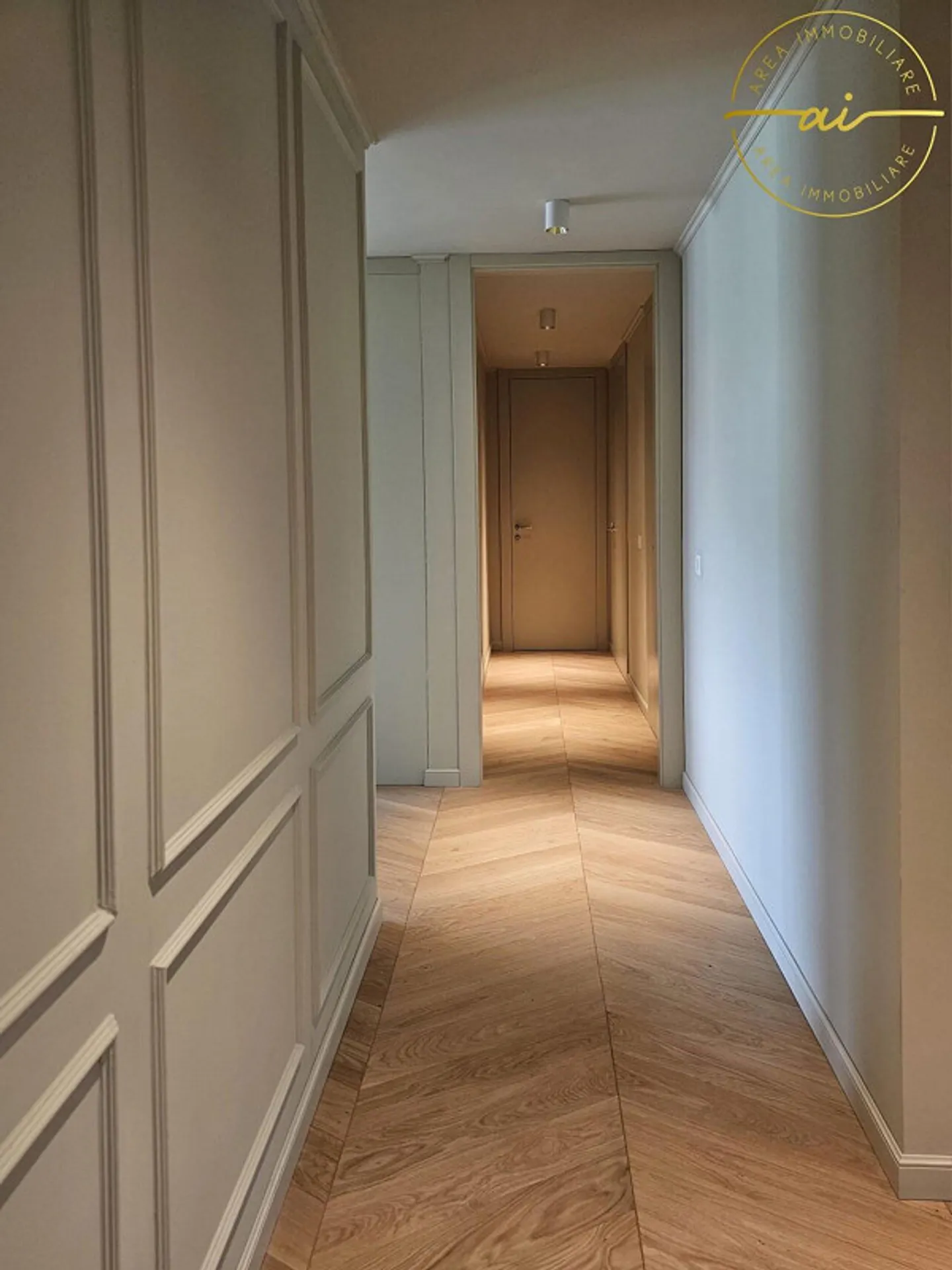 REFINED 3.5-ROOM APARTMENT OF SUPERIOR STANDING - Photo 7 of 13