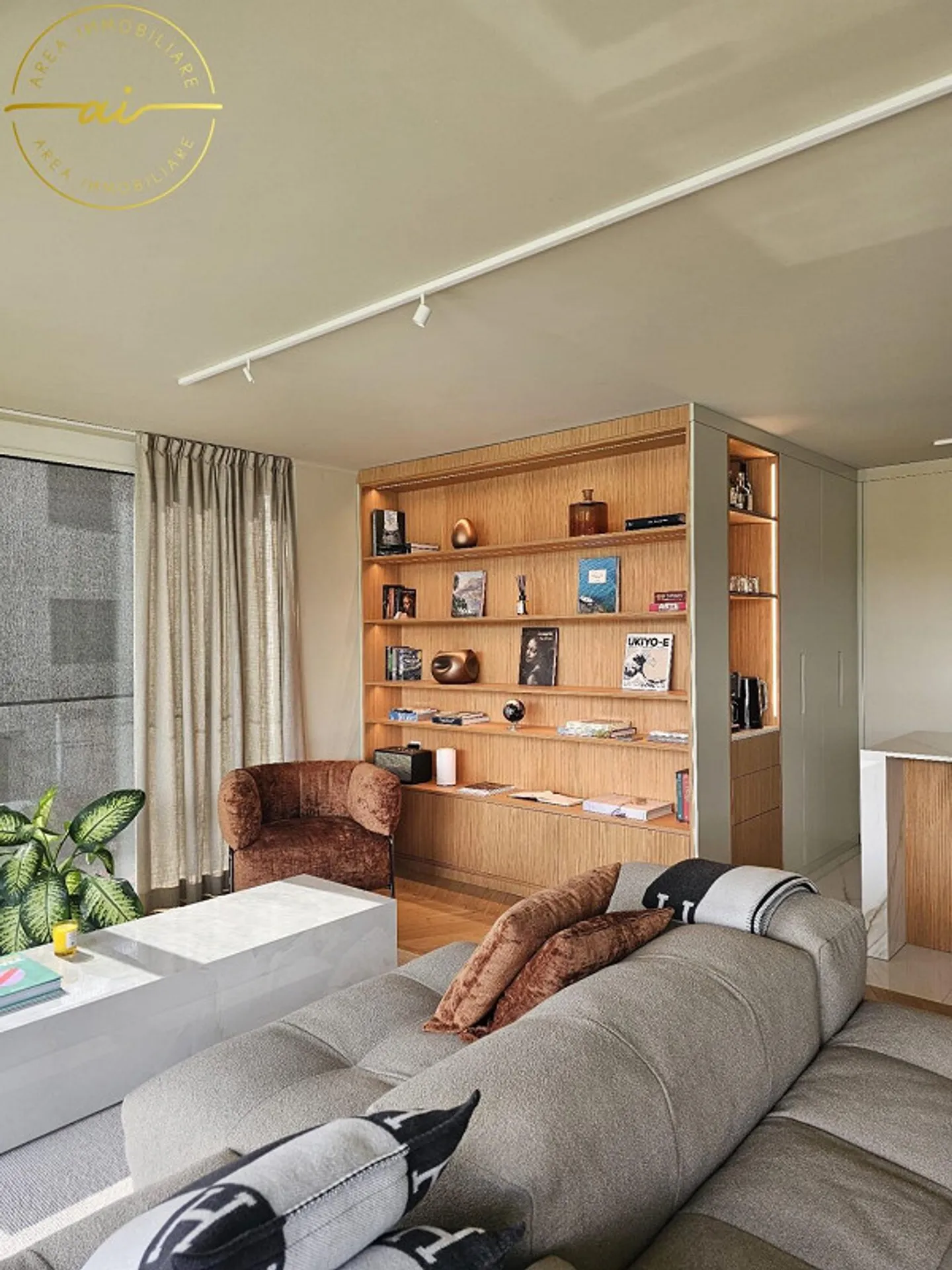 REFINED 3.5-ROOM APARTMENT OF SUPERIOR STANDING - Photo 5 of 13