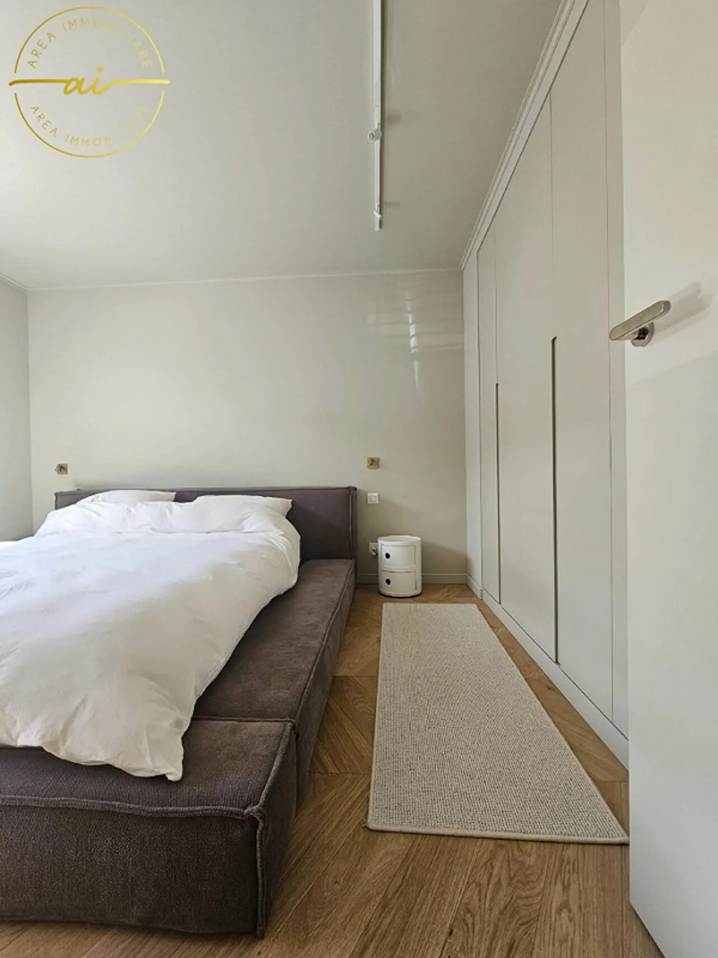 REFINED 3.5-ROOM APARTMENT OF SUPERIOR STANDING - Photo 11 of 13