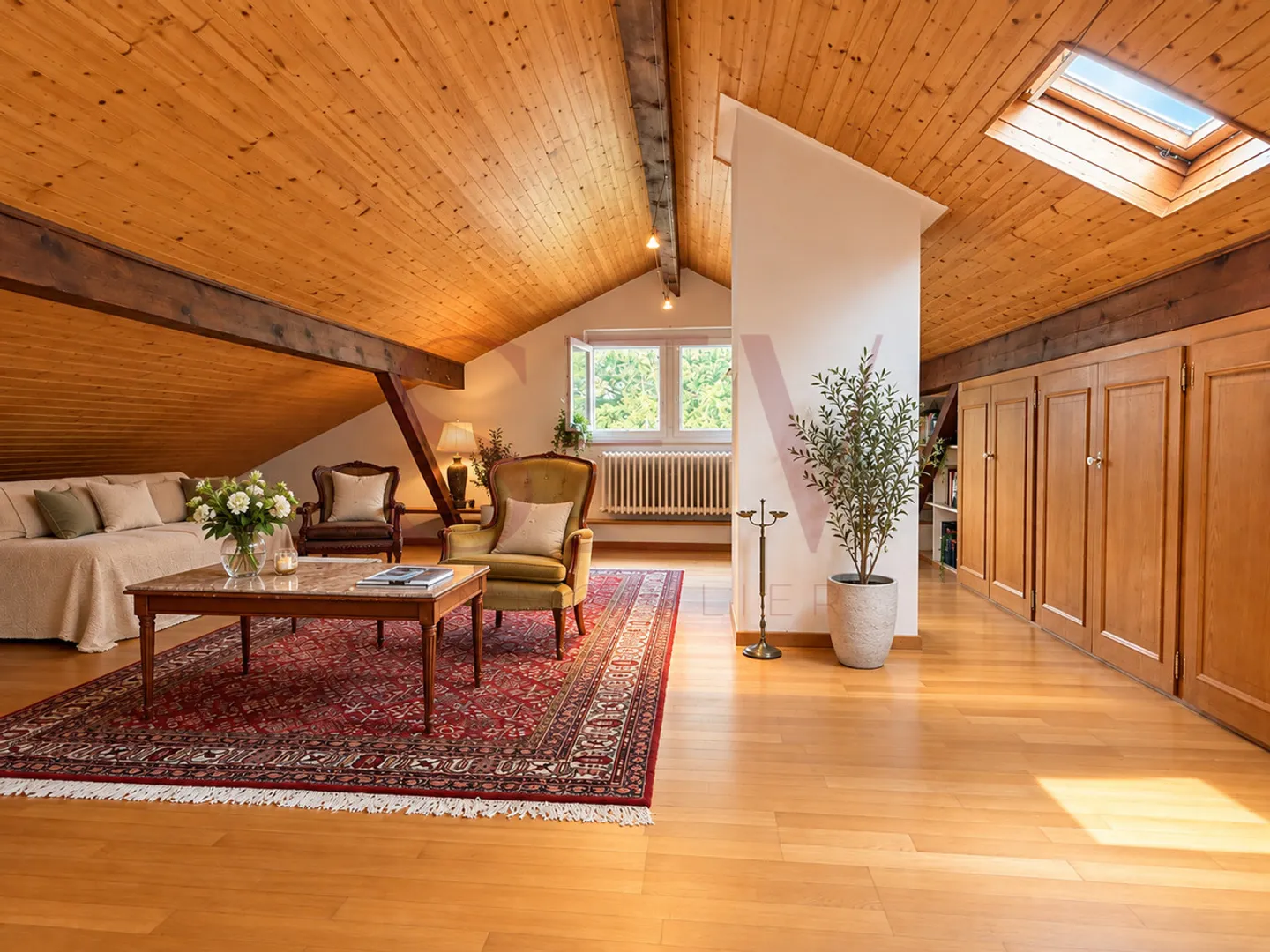 Character house, large garden and independent studio - Photo 10 of 11