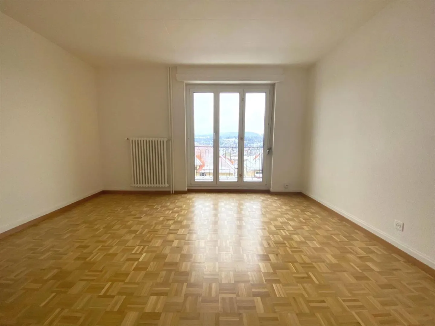 Appartamento di 2,5 locali con magnifica vista sulla città - Foto 3 di 5