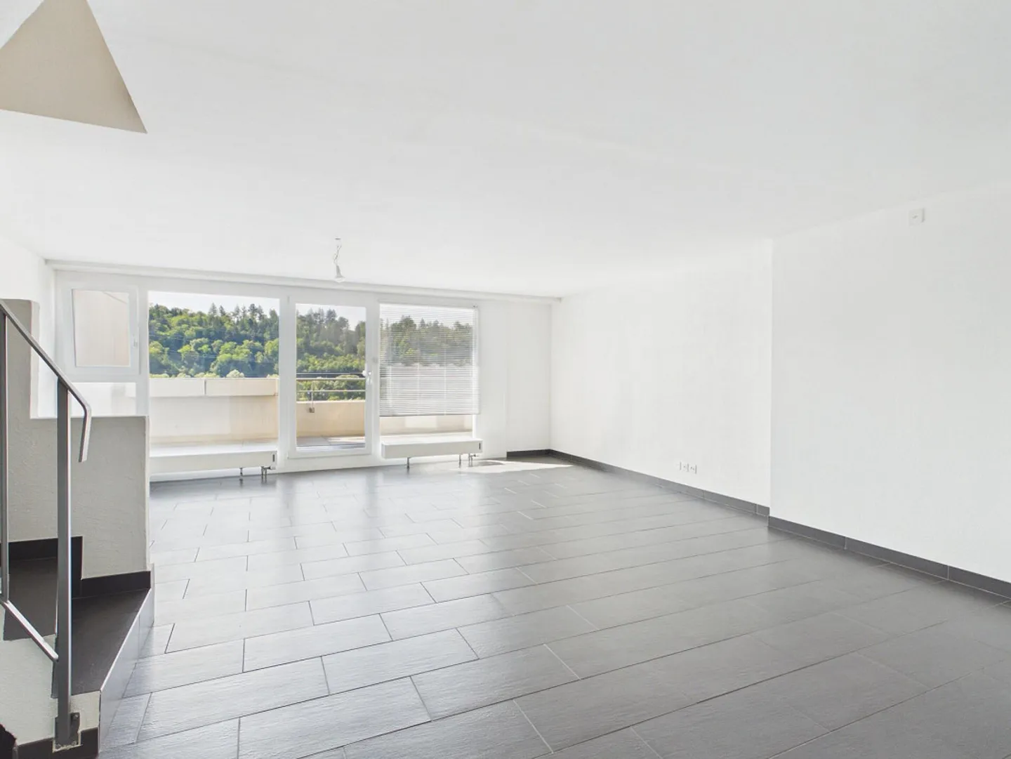 Attic Maisonette - Terrace with Elevator by the Forest! - Photo 3 of 9