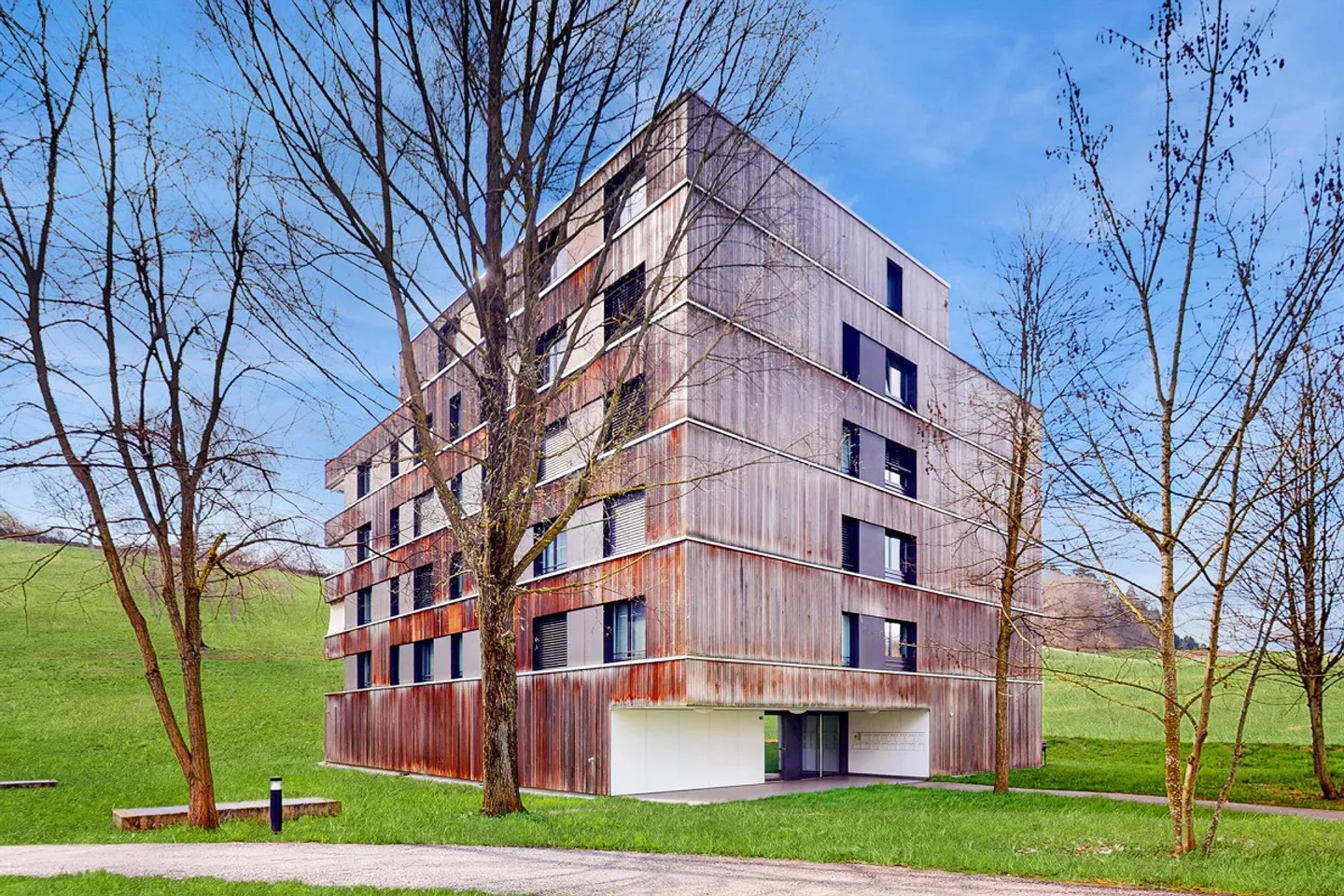 Appartement de rêve avec grand balcon ! - Photo 1 sur 8