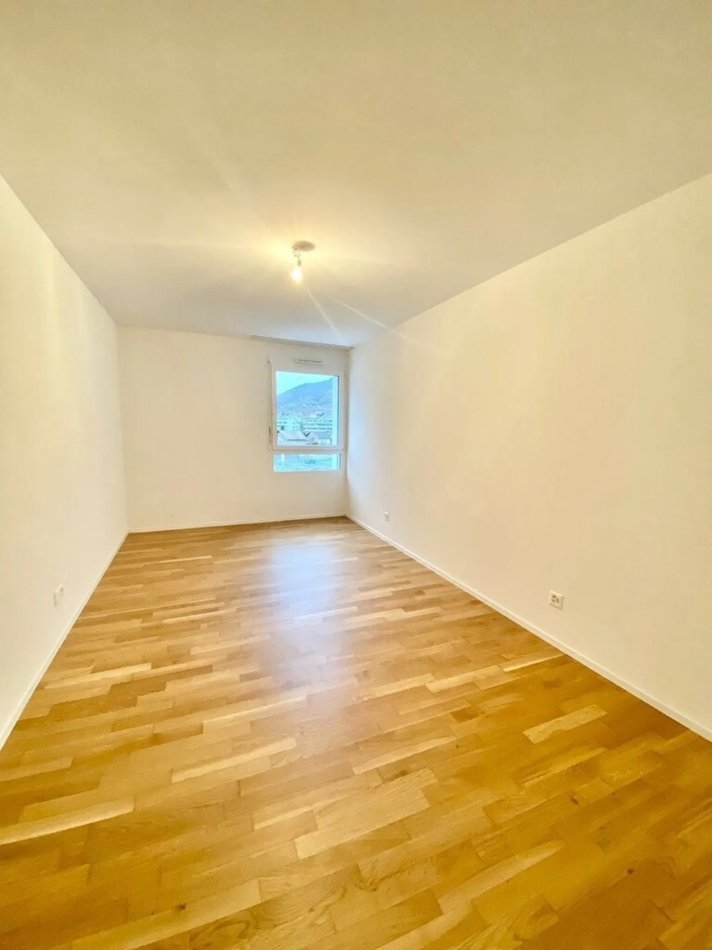 Neu! Wunderschöne Wohnung in Sierre! - Foto 5 von 8