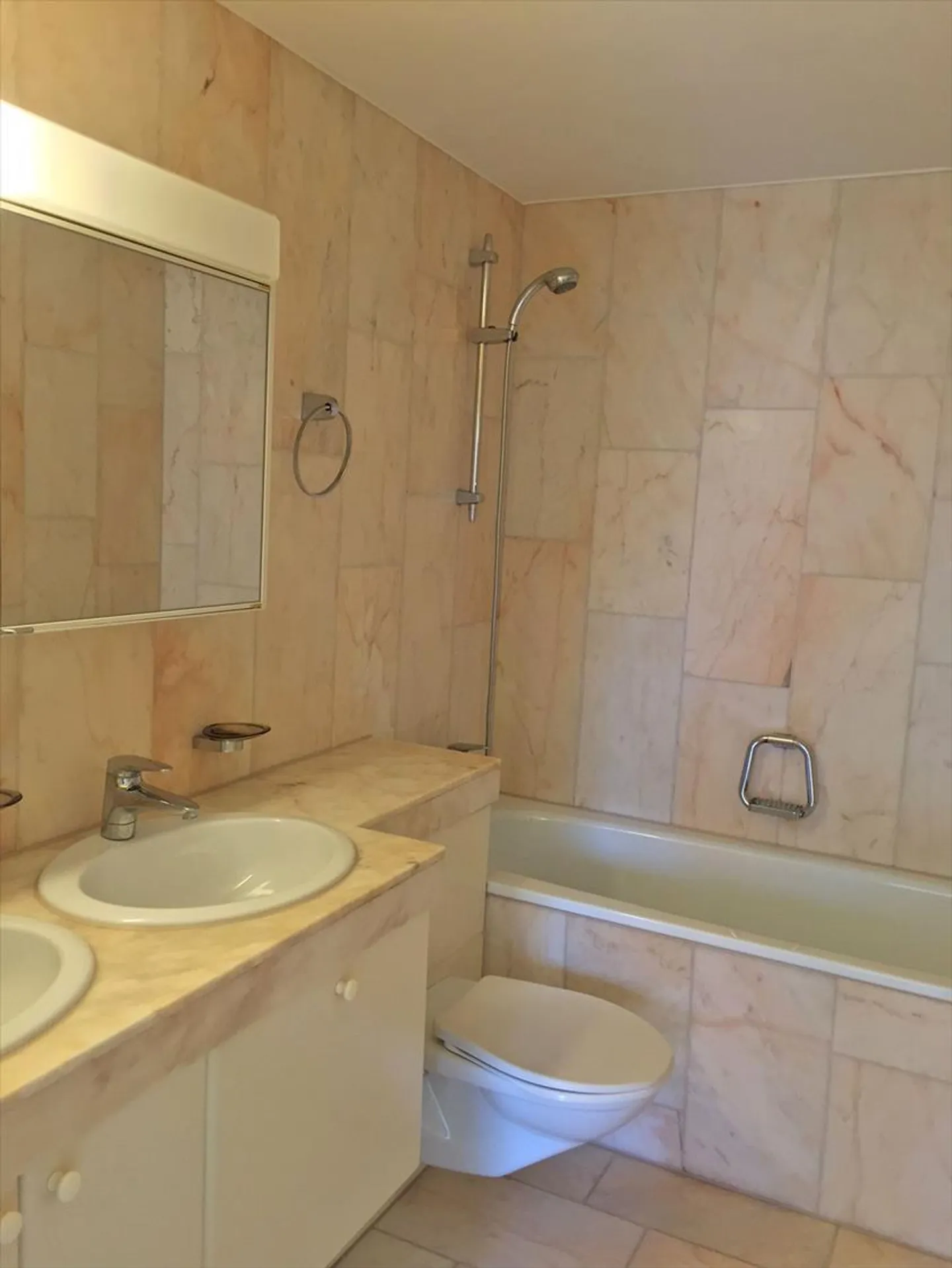 Apartment for rent - Photo 7 of 7