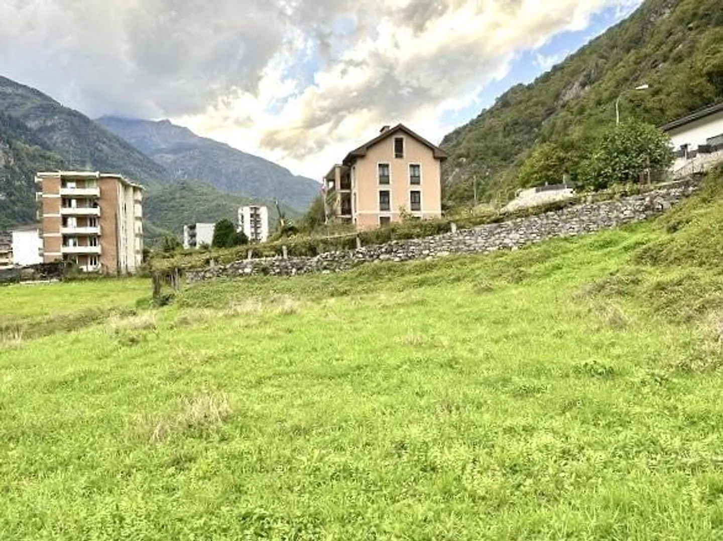 Building plot of 3330 m2 in Zone R4 with construction project in central... - Photo 4 of 13
