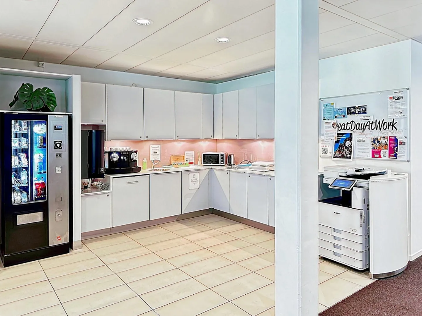 Access to all professional office spaces for 2 people in the Regus Business Park - Photo 8 of 10