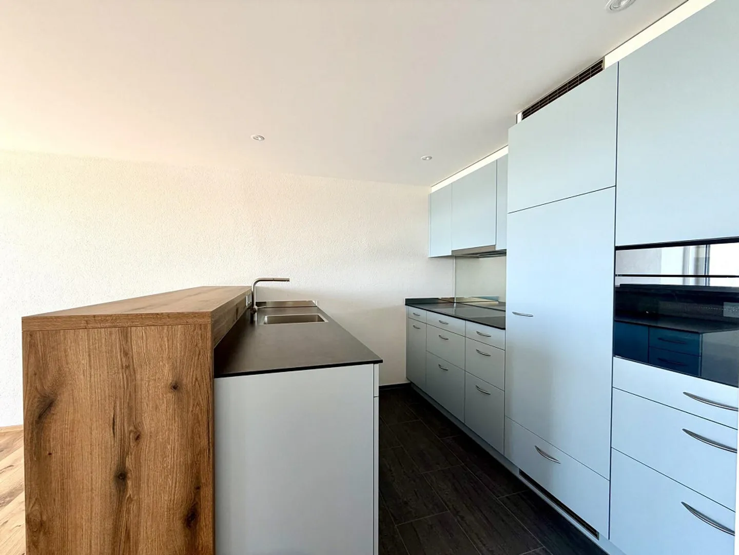 Ristrutturato con materiali di alta qualità nella migliore posizione panoramica - Foto 2 di 6