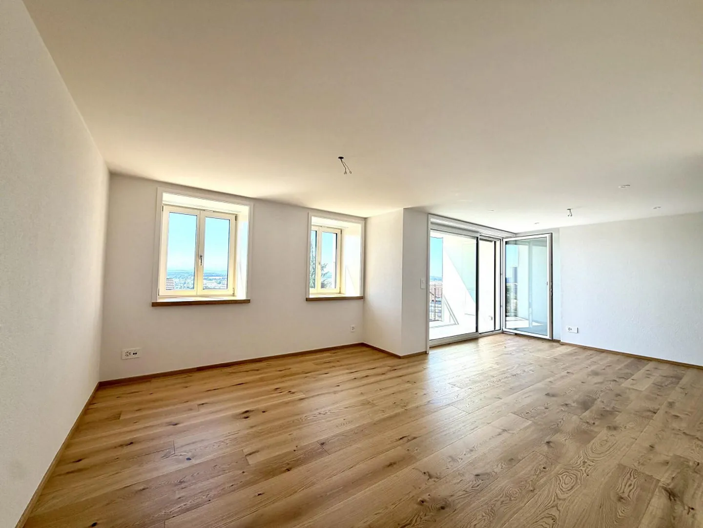 Ristrutturato con materiali di alta qualità nella migliore posizione panoramica - Foto 3 di 6