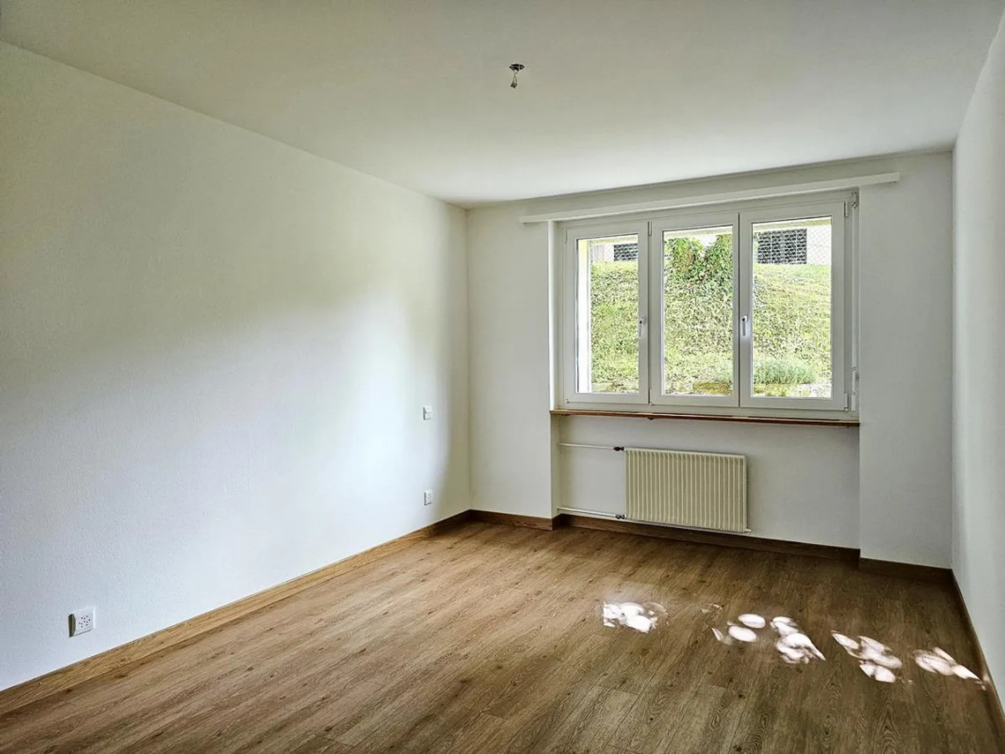 Appartement en ville avec vue sur la verdure - Photo 4 sur 6