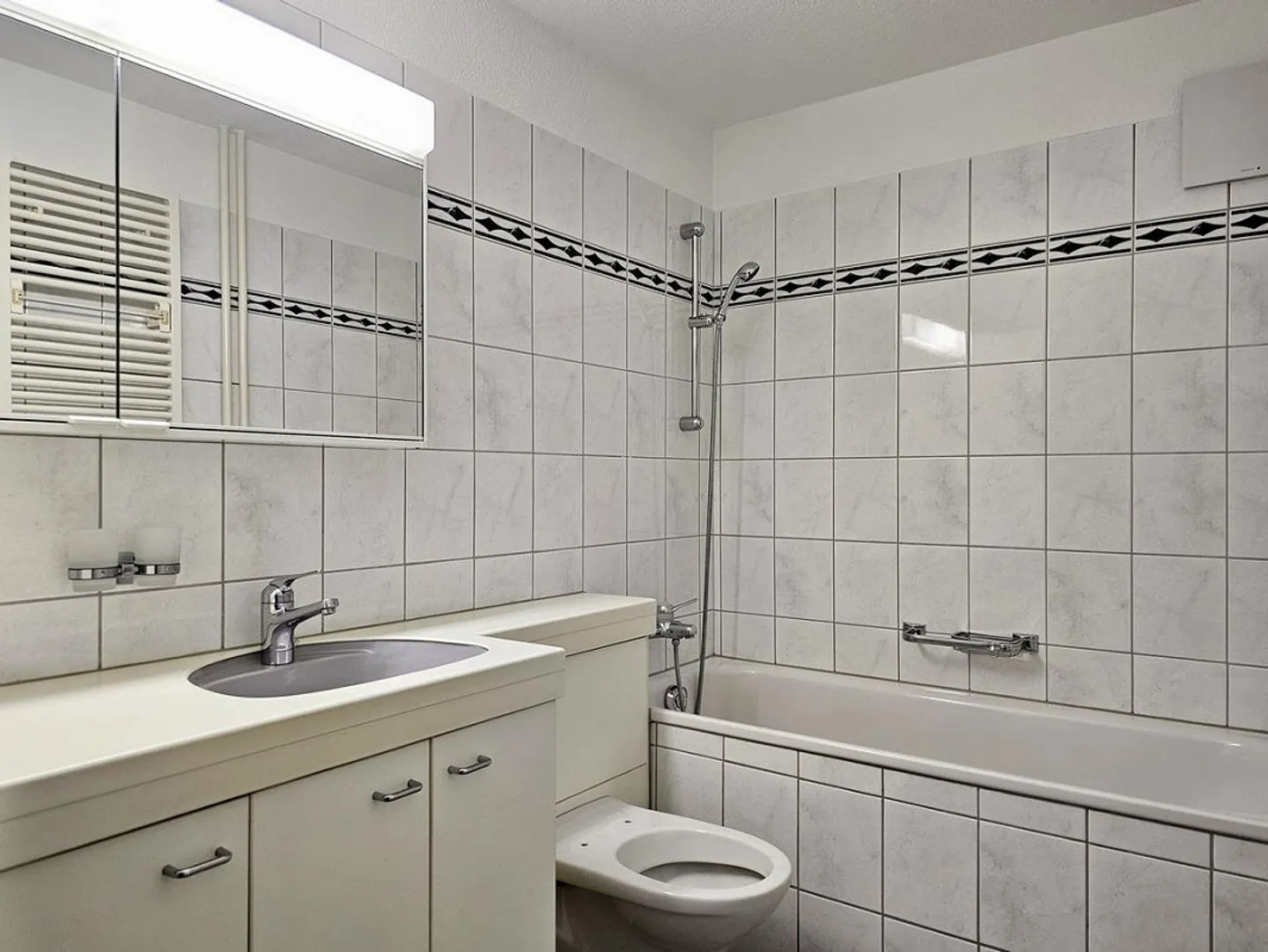 Appartement en ville avec vue sur la verdure - Photo 5 sur 6