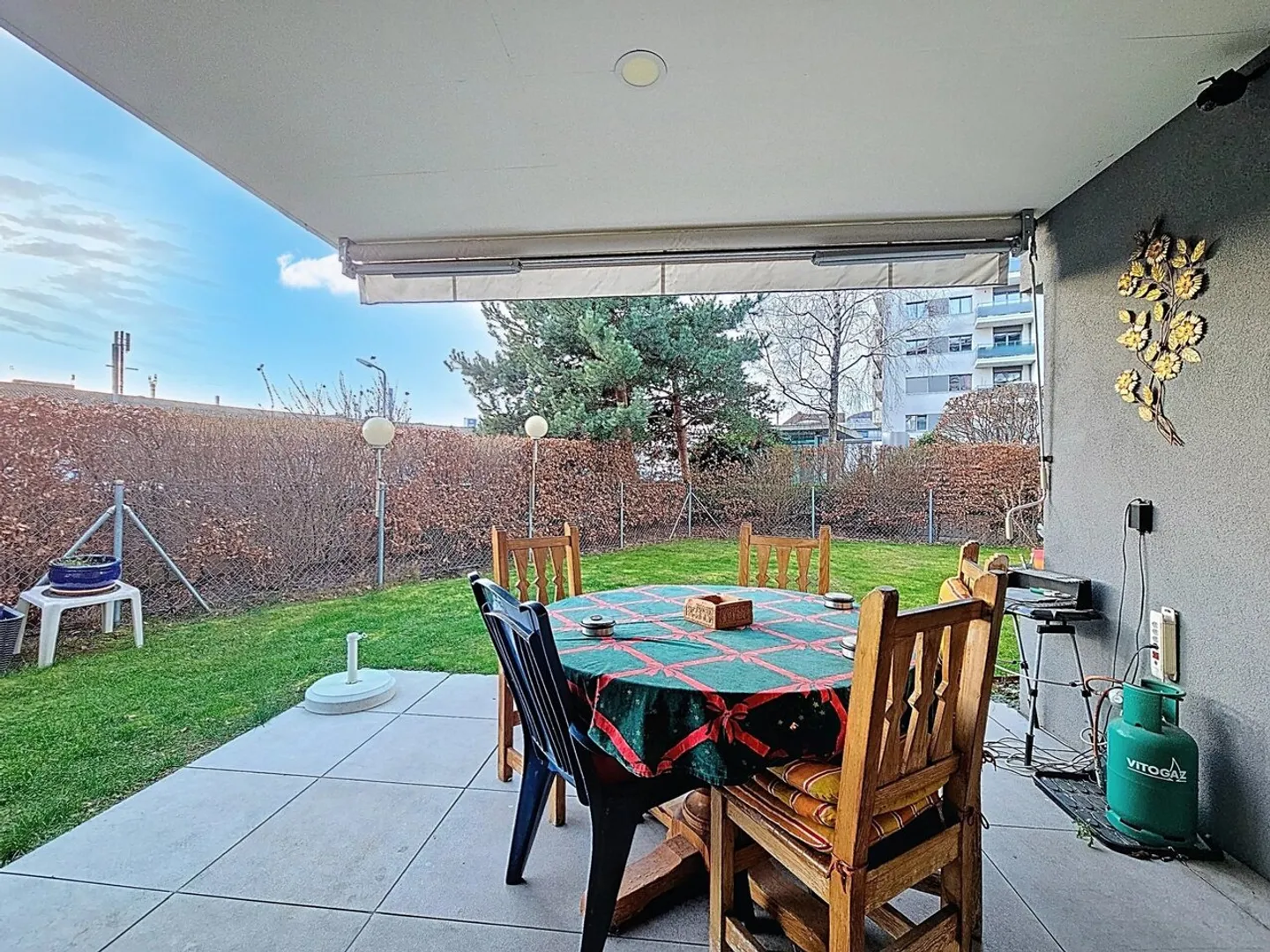 Appartement moderne avec jardin - Photo 3 sur 12