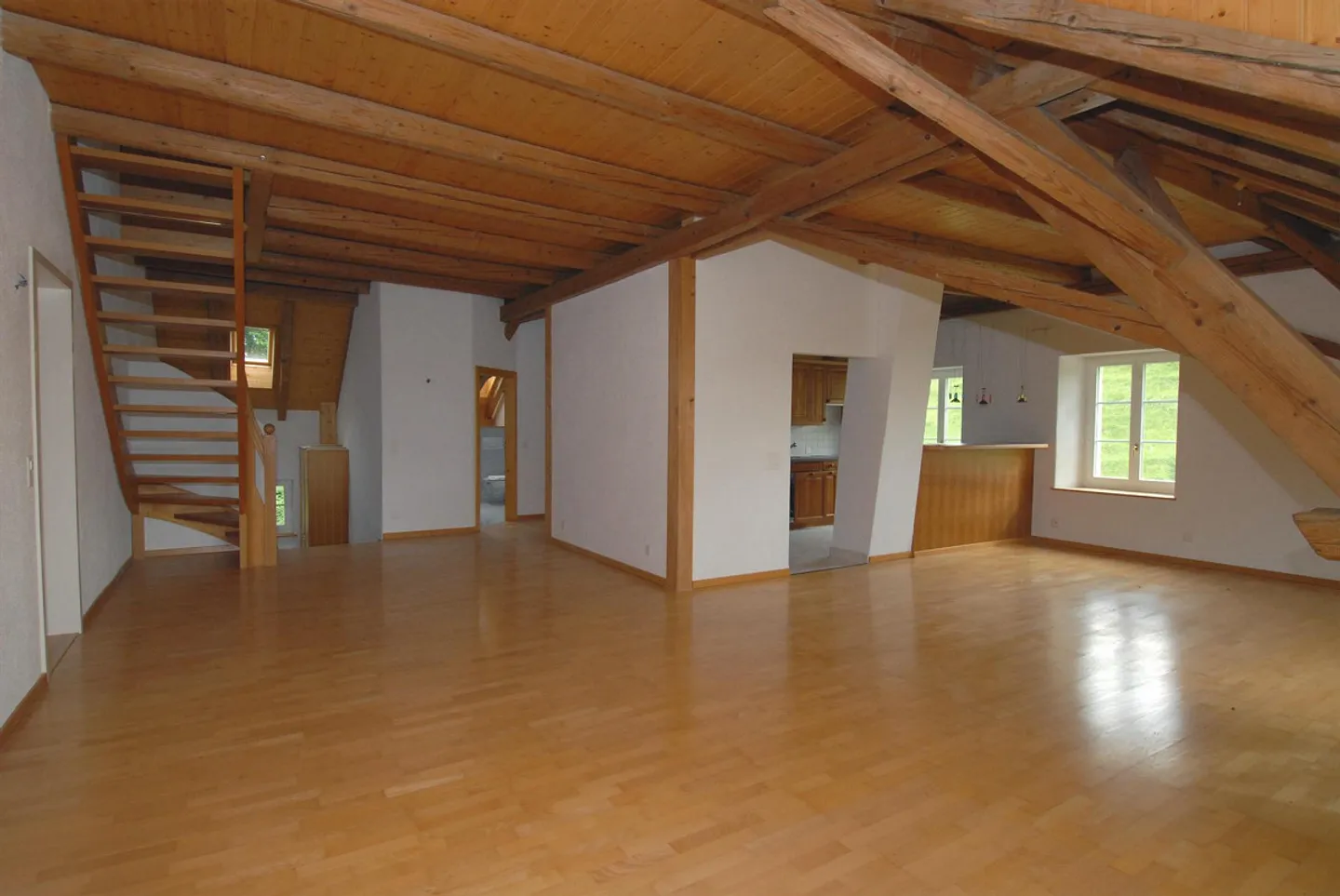 3.5 Room Apartment - Photo 3 of 6