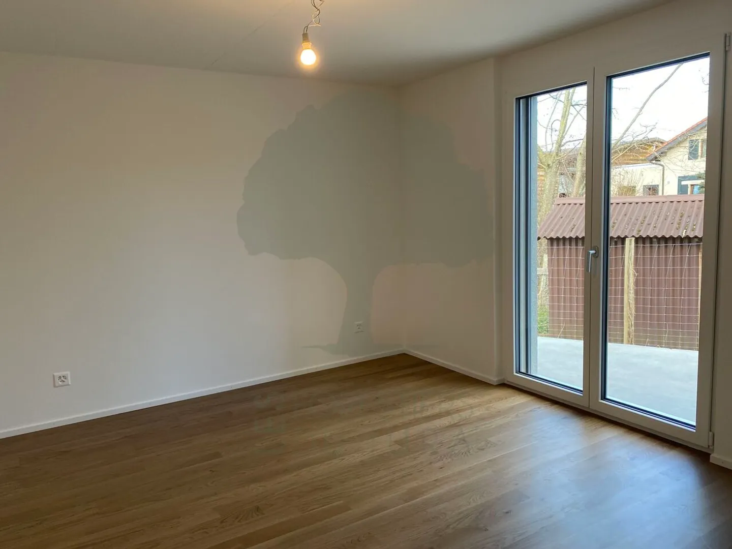 Schönes Architektenhaus mit 4,5 Zimmern auf einer Ebene - Foto 8 von 16